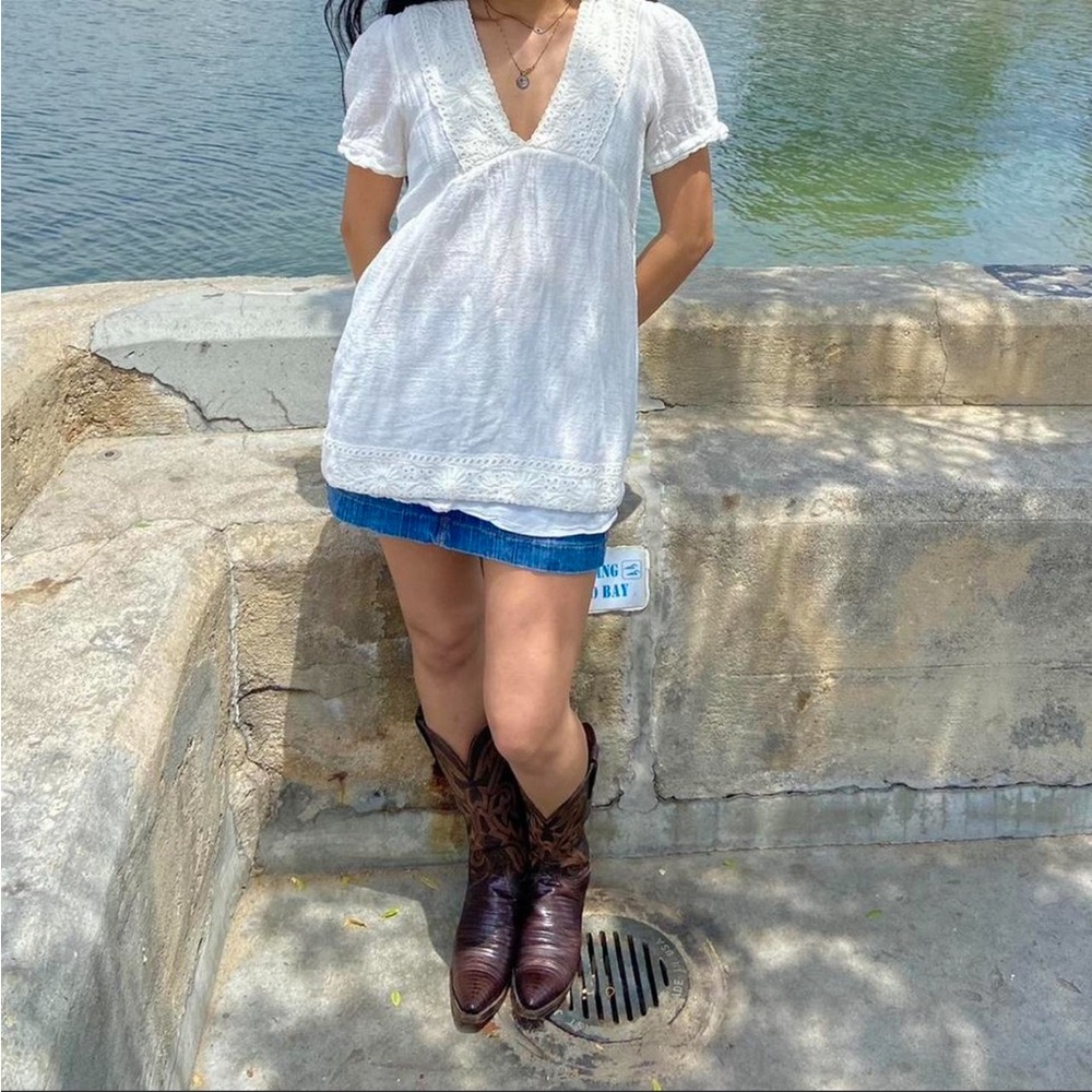 Zara White V-Neck Lace-Trim Tunic Top